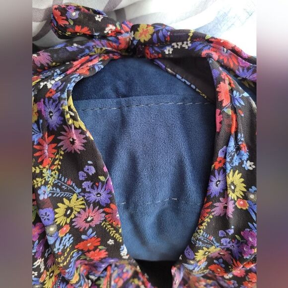 One Dress  - Picture 11 of 16